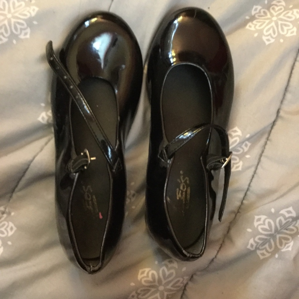 Kids tap shoes